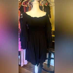 Fabulous black summer dress off the shoulder super flattering